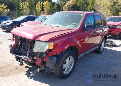 2011 Ford Escape Xlt z USA, uszkodzony, nr VIN 1FMCU0D74BKB59258
